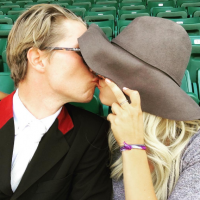 Kaley Cuoco "plus heureuse que jamais" : Tendre baiser avec son nouveau chéri