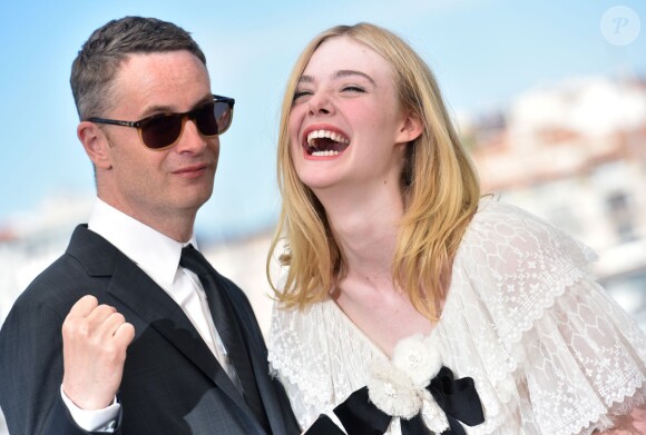 Nicolas Winding Refn et Elle Fanning - Photocall du film "The Neon Demon" lors du 69e Festival International du Film de Cannes. Le 20 mai 2016 © Giancarlo Gorassini / Bestimage
