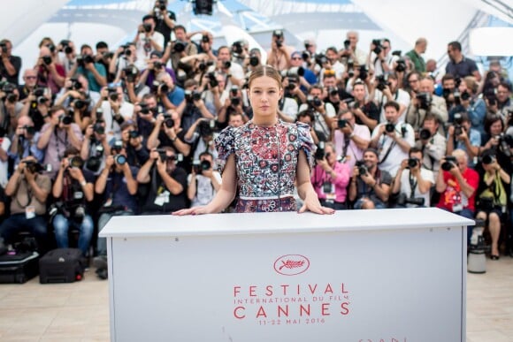Adèle Exarchopoulos au photocall du film "The last Face" au 69ème Festival international du film de Cannes le 20 mai 2016. © Cyril Moreau / Olivier Borde / Bestimage