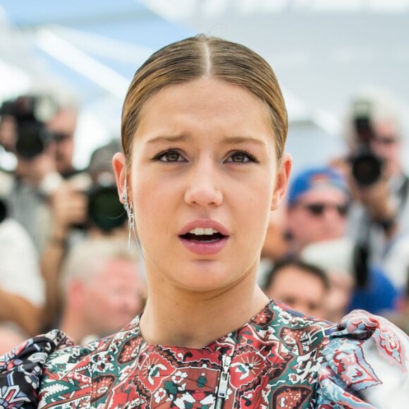 Adèle Exarchopoulos au photocall du film "The last Face" au 69ème Festival international du film de Cannes le 20 mai 2016. © Cyril Moreau / Olivier Borde / Bestimage