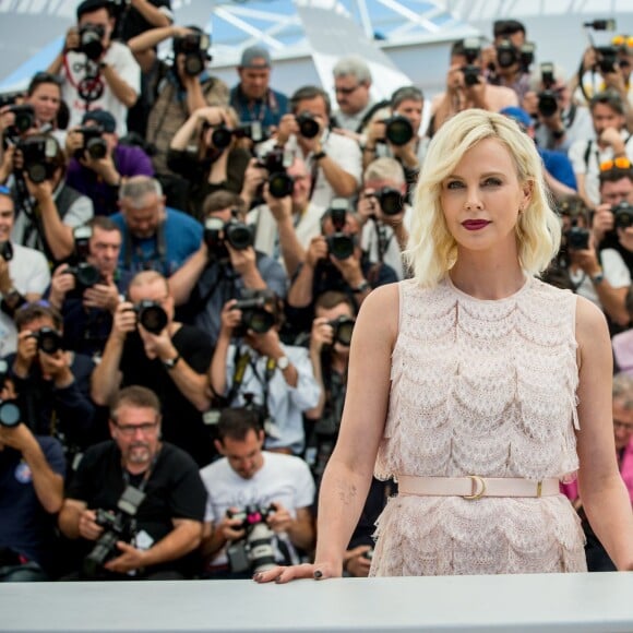 Charlize Theron au photocall du film "The last Face" au 69ème Festival international du film de Cannes le 20 mai 2016. © Cyril Moreau / Olivier Borde / Bestimage