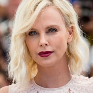 Charlize Theron au photocall du film "The last Face" au 69ème Festival international du film de Cannes le 20 mai 2016. © Cyril Moreau / Olivier Borde / Bestimage