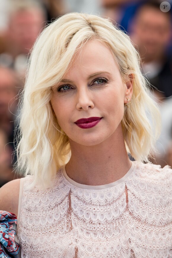 Charlize Theron au photocall du film "The last Face" au 69ème Festival international du film de Cannes le 20 mai 2016. © Cyril Moreau / Olivier Borde / Bestimage