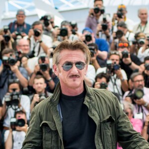 Sean Penn au photocall du film "The last Face" au 69ème Festival international du film de Cannes le 20 mai 2016. © Cyril Moreau / Olivier Borde / Bestimage