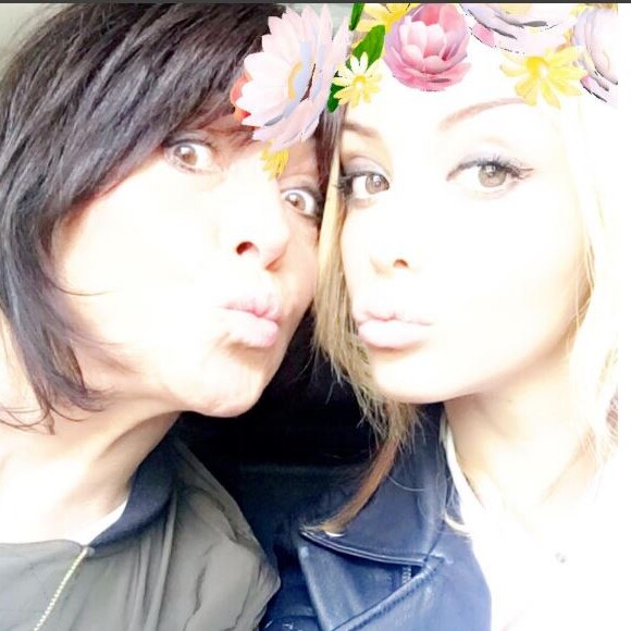 Nabilla Benattia et sa maman Marie-Luce, le 21 mai 2016, sur Snapchat