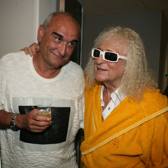 Pascal Nègre, Michel Polnareff - People en backstage du concert de Michel Polnareff à l'AccorHotels Arena de Paris le 11 mai 2016.