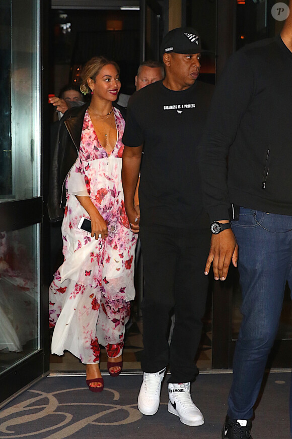 Beyoncé et Jay Z sortent du restaurant Del Posto à New York le 24 mai 2016