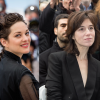 Marion Cotillard au Festival de Cannes 2016 - Charlotte Gainsbourg à Paris le 10 mars 2016(photomontage)