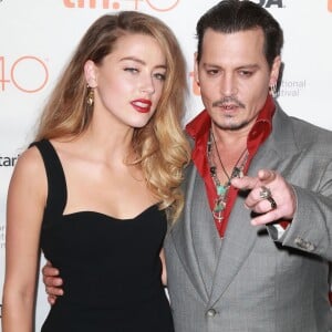 Amber Heard et son mari Johnny Depp - Avant-première du film "Black Mass" lors du Festival International du film de Toronto, le 14 septembre 2015.