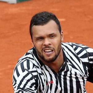 Jo-Wilfried Tsonga - Jo-Wilfried Tsonga se qualifie face à Marcos Baghdatis en cinq sets lors du 2ème tour des internationaux de tennis de Roland Garros à Paris le 26 mai 2016. © Dominique Jacovides / Bestimage