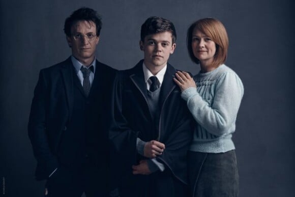 Jamie Parker (Harry), Poppy Miller (Ginny) et Sam Clemmett (Albus) dans Harry Potter et L'Enfant Maudit.