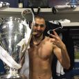 Karim Benzema, photo Instagram dans le vestiaire après la victoire du Real Madrid en Ligue des Champions contre l'Atletico Madrid en mai 2016.