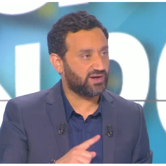 Erika Moulet a des déboires avec sa banque parce qu'elle quitte "Touche pas à mon poste" sur D8 ! Cyril Hanouna a promis de l'aider.