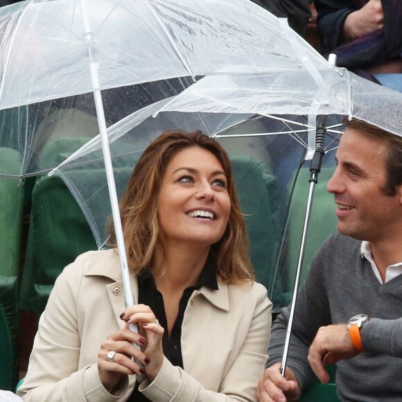 Shirley Bousquet et son compagnon Charles Watine - People dans les tribunes de Roland Garros le 31 mai 2016. © Dominique Jacovides / Bestimage