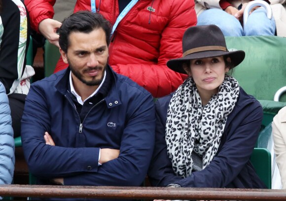 Samir Boitard, sa compagne Louise Monot - People dans les tribunes de Roland Garros le 31 mai 2016. © Dominique Jacovides / Bestimage