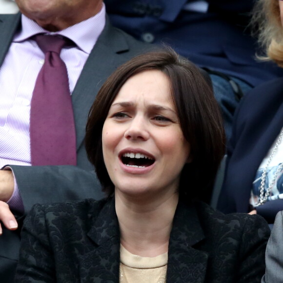 Nathalie Péchalat et son frére - People dans les tribunes des internationaux de France de tennis à Roland Garros le 1er juin 2016. © Dominique Jacovides / Bestimage