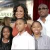 Laili Ali, son mari et ses enfants à Hollywood le 22 juin 2007.