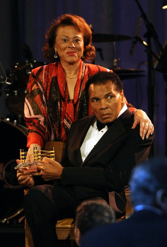 Muhammad Ali et sa femme Lonnie à Phoenix, le 20 mars 2010.