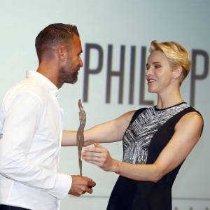 La princesse Charlene de Monaco a remis au créateur de mode Philipp Plein le prix FWMC 2016 lors de la clôture de la 4e Monte-Carlo Fashion Week organisée par la Chambre monégasque de la mode au Musée Océanographique à Monaco le 4 juin 2016. © Claudia Albuquerque/Bestimage