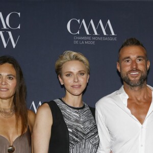 Federica Nardoni Spinetta, la princesse Charlene de Monaco, Philipp Plein, Giovanni Gastel. La princesse Charlene de Monaco a remis au créateur de mode Philipp Plein le prix FWMC 2016 lors de la clôture de la 4e Monte-Carlo Fashion Week organisée par la Chambre monégasque de la mode au Musée Océanographique à Monaco le 4 juin 2016. © Claudia Albuquerque/Bestimage