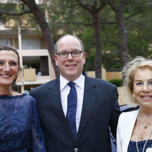 Semi-exclusif - Le prince Albert II de Monaco et madame Louisette Azzoaglio Levy-Soussan lors du 6e anniversaire du CREM (Club des Résidents Etrangers de Monaco) à Monaco le 2 juin 2016. © Claudia Albuquerque/Bestimage