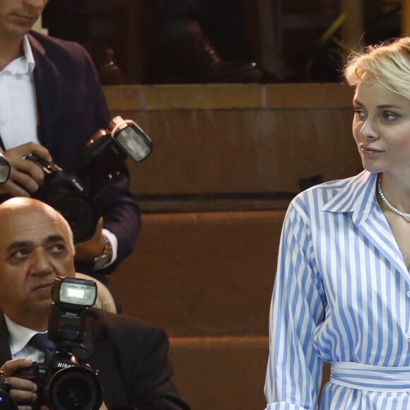 La princesse Charlene de Monaco lors des finales du XXXIVe Meeting Mare Nostrum à la piscine du Stade Louis II le 5 juin 2016. © Jean-Charles Vinaj/Pool Monaco/Bestimage