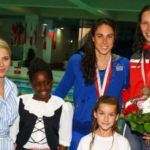 La princesse Charlene et le prince Albert II de Monaco ont assisté aux finales du XXXIVe Meeting Mare Nostrum à la piscine du Stade Louis II le 5 juin 2016. © Olivier Huitel/Pool Monaco/Bestimage