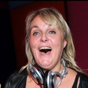Valérie Damidot et sa fille Roxane mixent au Murano à Paris en 2010.