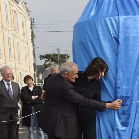 Gilles Truand, Juliette Binoche, Alice Isaaz et Gonzague Saint Bris - Ouverture du 30e Festival du Film de Cabourg en France le 8 juin 2016.