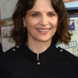 Juliette Binoche - Ouverture du 30e Festival du Film de Cabourg en France le 8 juin 2016.