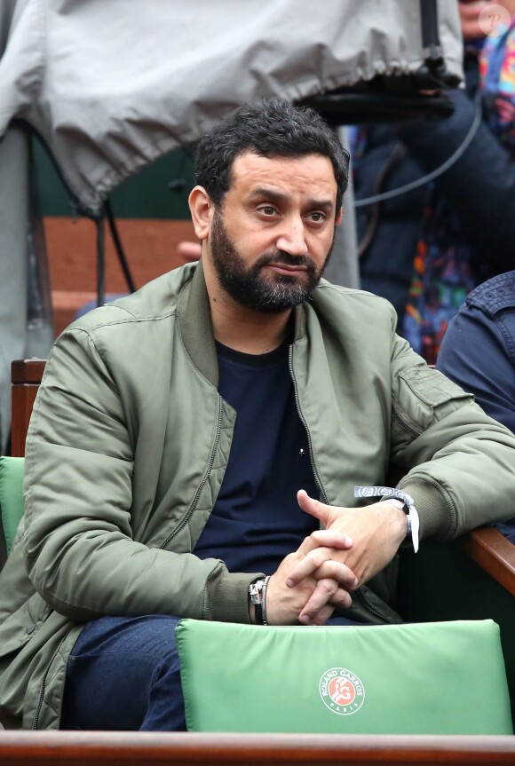 Cyril Hanouna - People dans les tribunes lors du Tournoi de Roland-Garros (les Internationaux de France de tennis) à Paris, le 29 mai 2016. © Dominique Jacovides/Bestimage