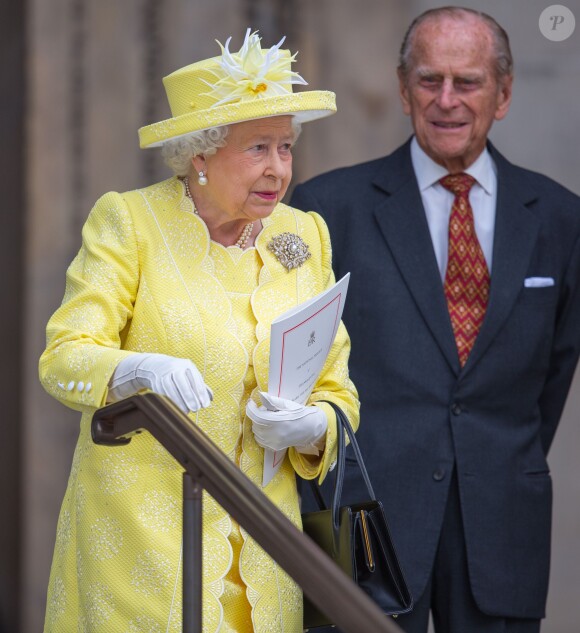 La reine Elizabeth II et le prince Philip, duc d'Edimbourg, lors de la messe pour les 90 ans de la souveraine, le 10 juin 2016 à Londres, jour du 95e anniversaire du duc.