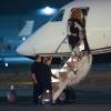 Kim Kardashian et Kayne West avec leurs enfants North et Saint West, rentrent de vacances. Aéroport de Van Nuys, le 10 juin 2016