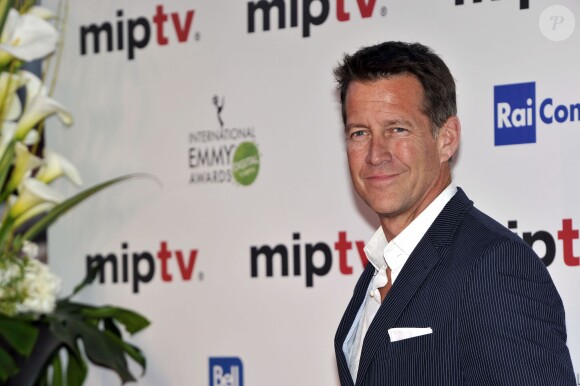 L'acteur James Denton arrive à la soirée d'ouverture du MIPTV à l'hôtel Majestic à Cannes le 13 avril 2015