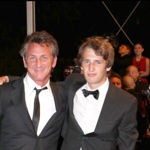 Sean Penn et son fils Hopper au Festival de Cannes le 20 mai 2011 