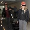 Renée Zellweger et son compagnon Doyle Bramhall II arrivent à l'aéroport de Los Angeles (LAX), le 14 juin 2016.