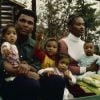 Muhammad Ali, son ex-épouse Khalilah Ali (née Belinda Boyd) et leurs quatre enfants.