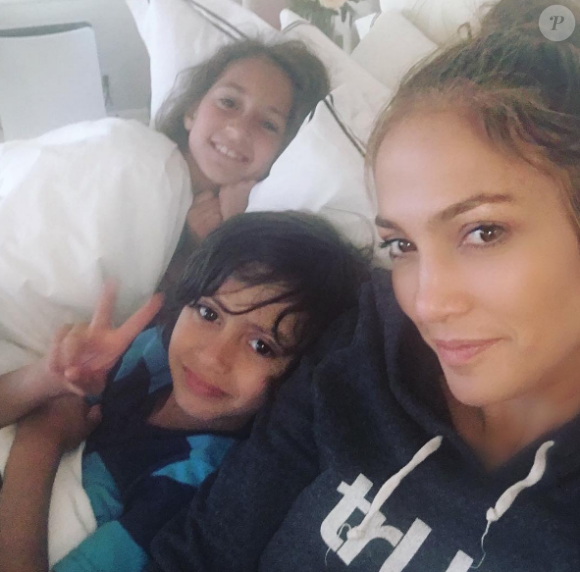 Jennifer Lopez et ses jumeaux Emme et Max. Photo publiée sur Instagram au mois de mai 2016