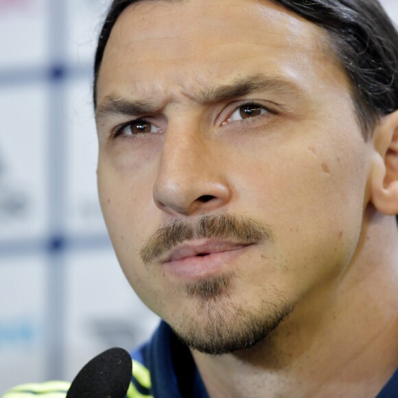 Zlatan Ibrahimovic s'entraine avec l'équipe nationale suédoise à Bastad le 1er juin 2013 2016