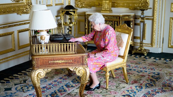 Elizabeth II : La reine se met à Twitter !