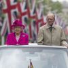 La reine Elisabeth II d'Angleterre et le prince Philip, duc d'Edimbourg - La famille royale d'Angleterre sur l'avenue The Mall à Londres à l'occasion du 90ème anniversaire de la reine 12 June 2016.