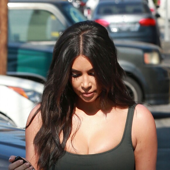 Kim Kardashian à la sortie d'un studio à Van Nuys, le 21 juin 2016.