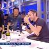 Arthur débarque en direct sur le plateau du "Petit Journal" de Yann Barthès. Emission "Cinq à Sept avec Arthur", sur TF1. Le 23 juin 2016.