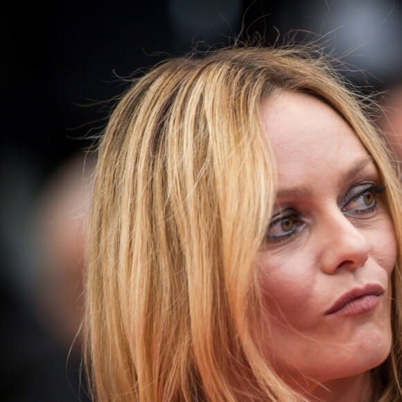 Vanessa Paradis - Montée des marches de la cérémonie de clôture du 69ème Festival International du Film de Cannes. Le 22 mai 2016. © Olivier Borde-Cyril Moreau/Bestimage