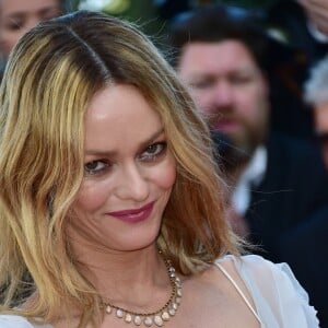 Vanessa Paradis - Montée des marches du film "The Last Face" lors du 69e Festival International du Film de Cannes. Le 20 mai 2016. © Giancarlo Gorassini/Bestimage