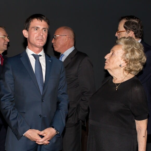 Semi-exclusif - Manuel Valls, premier ministre et Bernadette Chirac - Dîner anniversaire pour les 10 ans du Musée du quai Branly - Jacques Chirac à Paris, France, le 23 juin 2016. © Romuald Meigneux/Bestimage