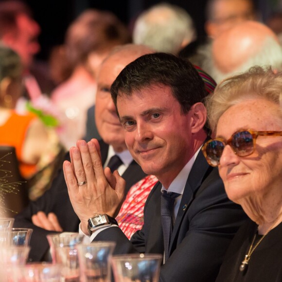 Semi-exclusif - Manuel Valls, premier ministre et Bernadette Chirac - Dîner anniversaire pour les 10 ans du Musée du quai Branly - Jacques Chirac à Paris, France, le 23 juin 2016. © Romuald Meigneux/Bestimage