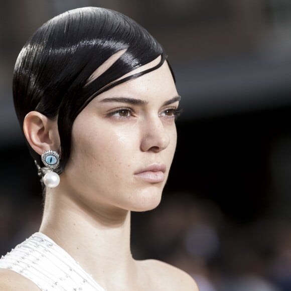 Kendall Jenner - Défilé Givenchy mode masculine printemps-été 2017 au Lycée Janson-de-Sailly à Paris, le 24 juin 2016. © Olivier Borde / Bestimage