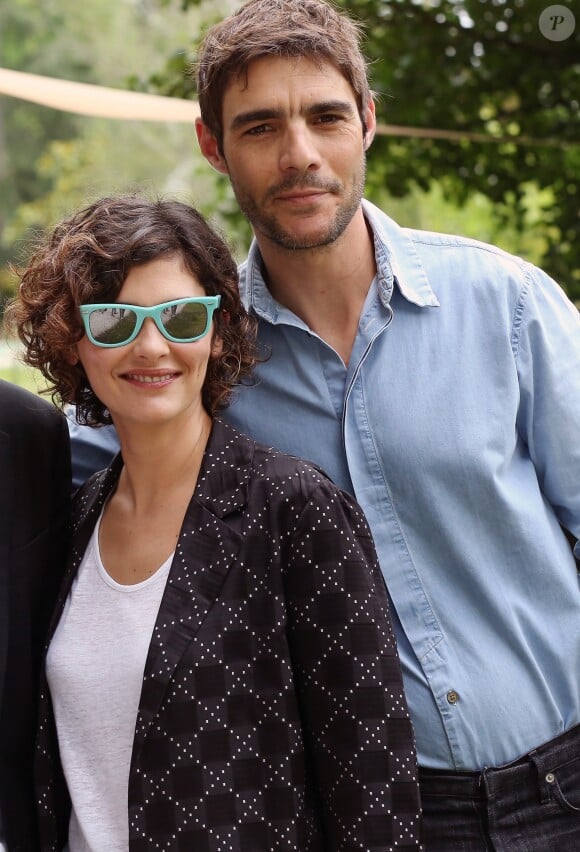 Audrey Tautou et son compagnon Yann Le Bourbouac'h - Inauguration du nouveau chai du Château Les Carmes Haut-Brion dessiné par Philippe Starck et Luc Arsène à Bordeaux le 24 juin 2016. Le domaine, qui produit des crus de Pessac-Léognan, est la propriété du groupe immobilier Pichet. © Patrick Bernard / Quentin Salinier / Bestimage
