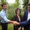 Audrey Tautou et son compagnon Yann Le Bourbouac'h saluent Alain Juppé - Inauguration du nouveau chai du Château Les Carmes Haut-Brion dessiné par Philippe Starck et Luc Arsène à Bordeaux le 24 juin 2016. Le domaine, qui produit des crus de Pessac-Léognan, est la propriété du groupe immobilier Pichet. © Patrick Bernard / Quentin Salinier / Bestimage